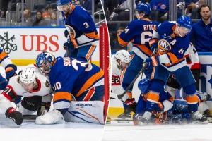 Islanders nearing total downfall after defeat to Senators