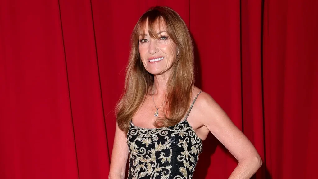 Jane Seymour spends time in Hawaii with her daughter and grandchildren.