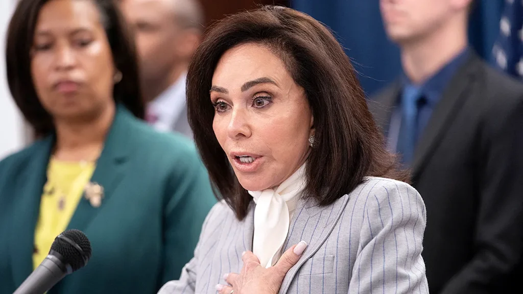 Jeanine Pirro mentions a car theft operation that takes vehicles in a minute.