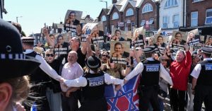 Jewish Community Unites in Response to 'Keir Starmer Jew Harmer' After Incident