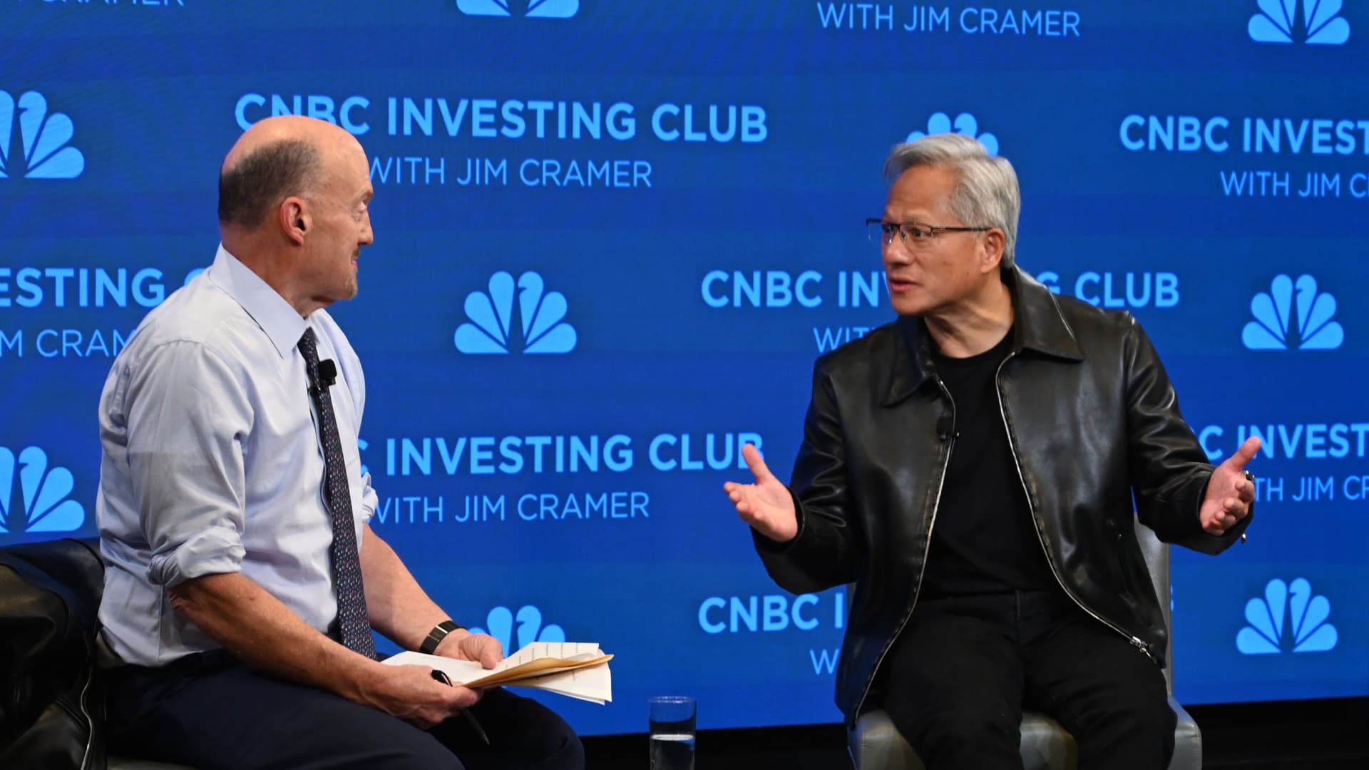 Jim Cramer identifies these 2 stocks as good purchases following a hectic evening of major tech earnings.