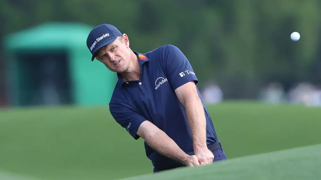 Justin Rose signs a contract to use the new golf gear from a car brand in a bold decision.