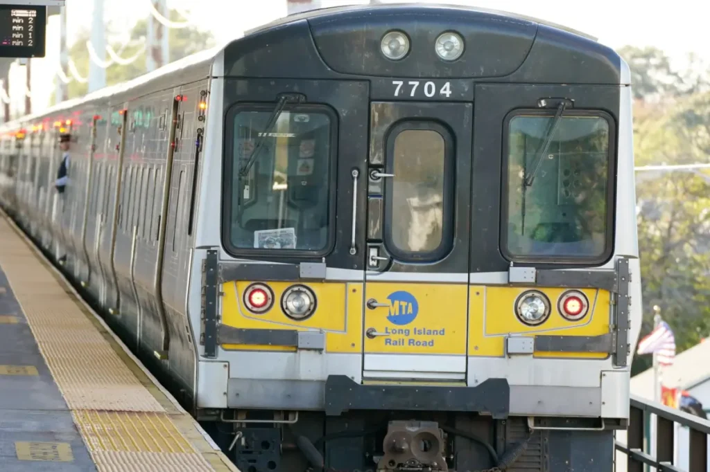 Kathy Hochul and Bruce Blakeman need to confront the union members who are threatening an LIRR strike.