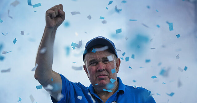 Lawyers Call for the Arrest of Conservative Presidential Candidate amid Election Uncertainty in Peru