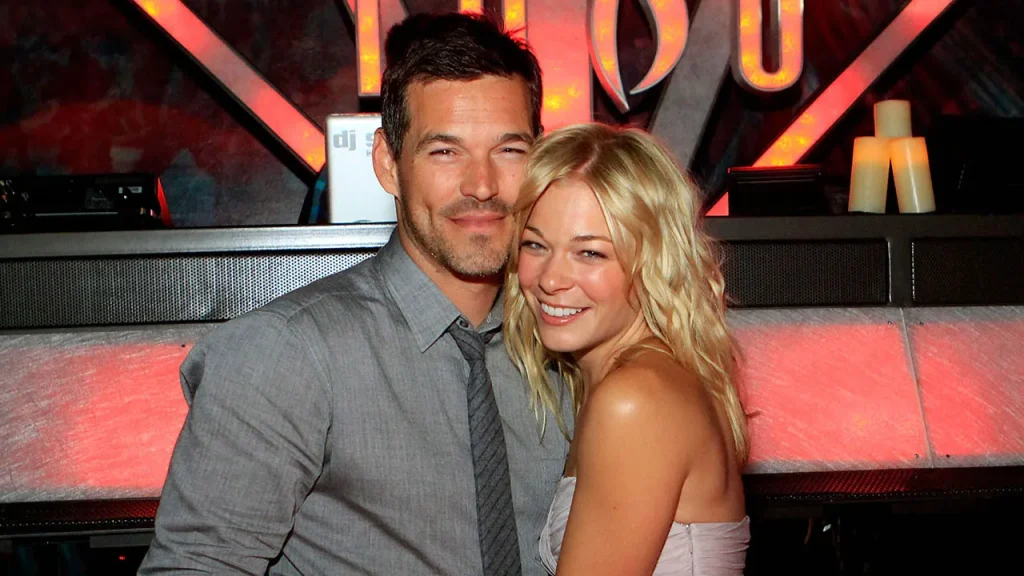 LeAnn Rimes reflects on 15 years while facing family challenges.