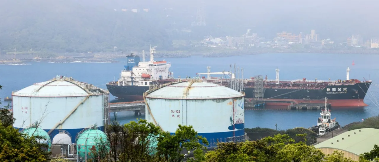 Leaked Goldman Sachs Report Suggests Grim Outlook for Global Oil Supplies