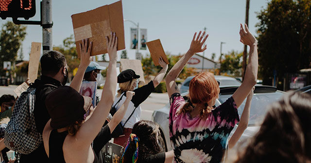 Leftist Students Interrupt DHS Lawyer's Speech at UCLA