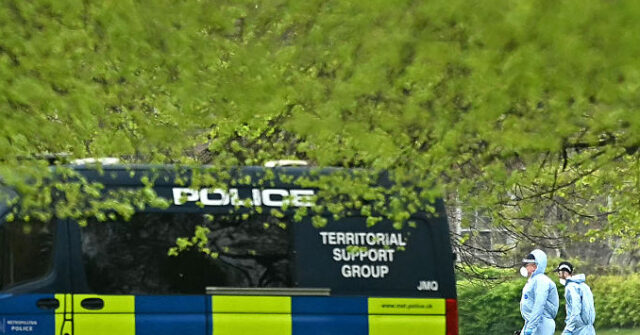 London Terror and CBRN Teams Look into 'Objects' near Israeli Embassy