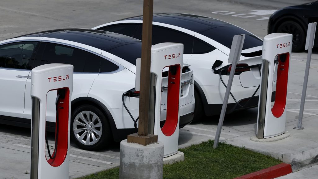 Midday stock movers: Tesla, NextDecade, General Motors, Delta Air Lines, and others