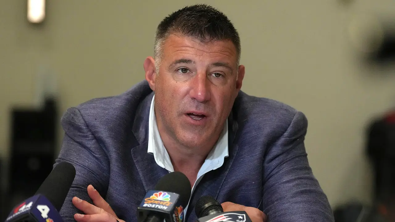 Mike Vrabel addresses Diana Russini situation at Patriots press conference