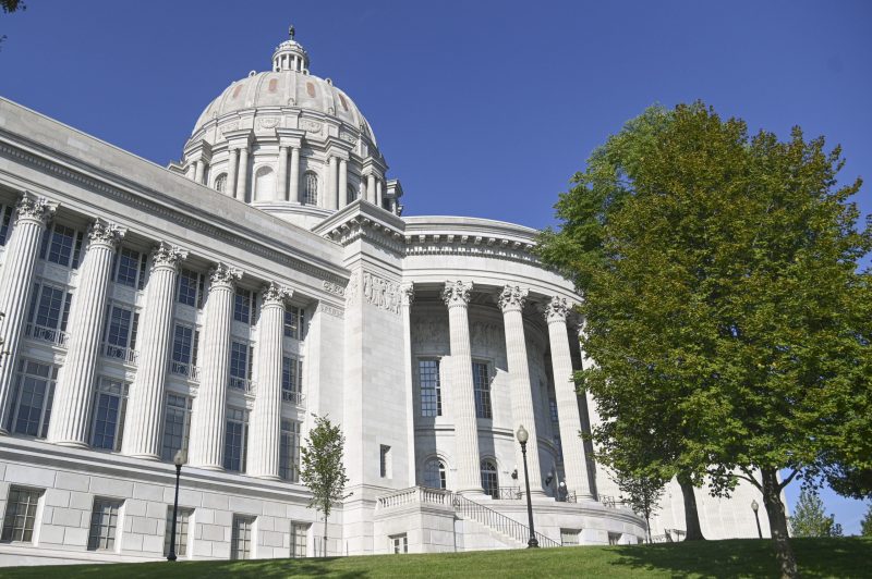 Missouri House moves forward with a bill on gender definitions and monitoring of sex offenders