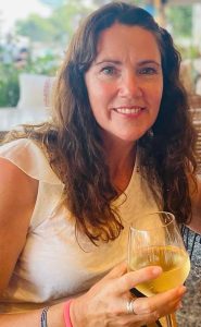 My hormone therapy stopped helping, but these easy dietary changes eliminated my menopausal hot flashes in just 6 weeks.