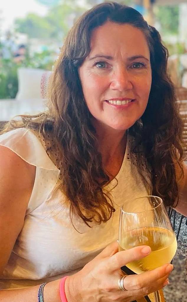 My hormone therapy stopped helping, but these easy dietary changes eliminated my menopausal hot flashes in just 6 weeks.