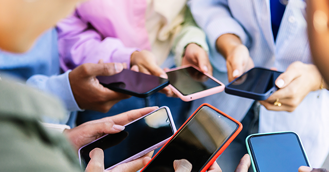 New Poll Reveals Voter Desire for Cellphone Freedom — 90% of Americans Back the Right to Keep Their Phone When Changing Providers