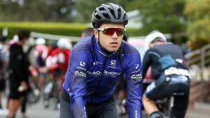 New Zealand cyclist Kiaan Watts banned for hitting rival during race