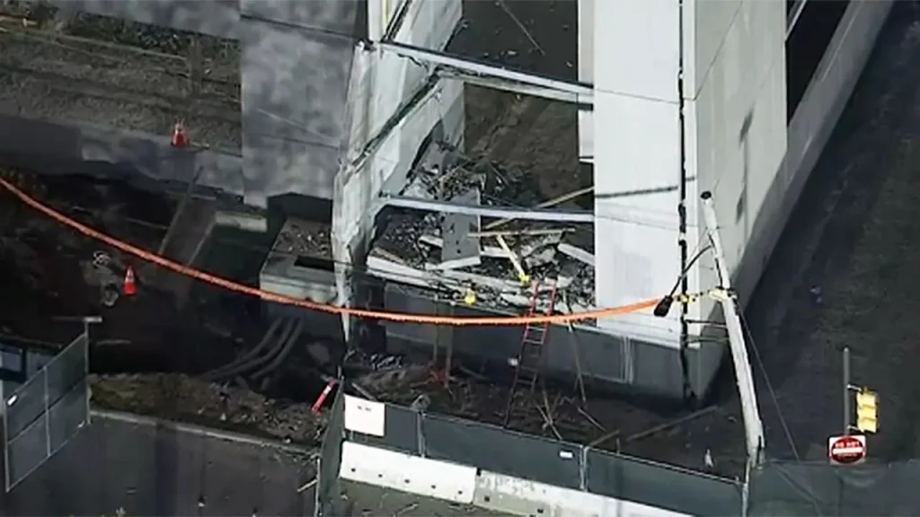 Parking garage collapse in Philadelphia results in 1 death and 2 people unaccounted for