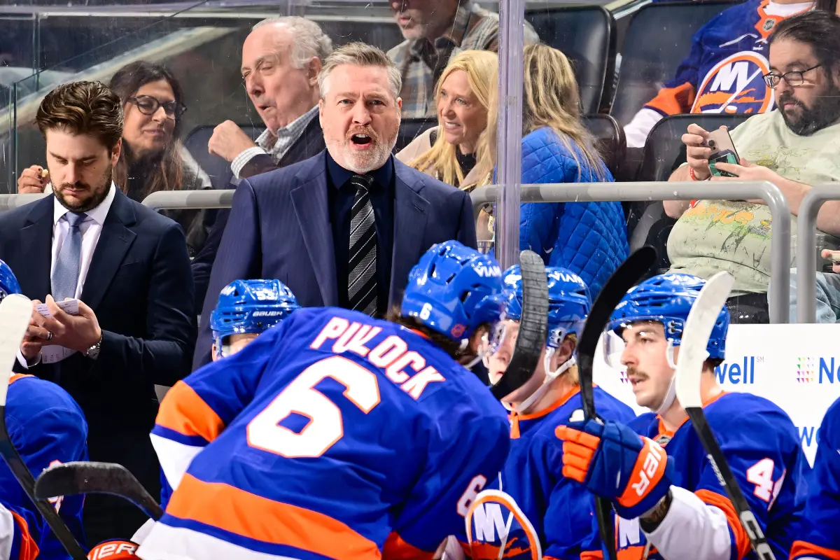 Patrick Roy takes responsibility for Islanders' rough start in important defeat
