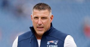 Patriots Coach Mike Vrabel Plans to Get Counseling After Release of New Shocking Photos