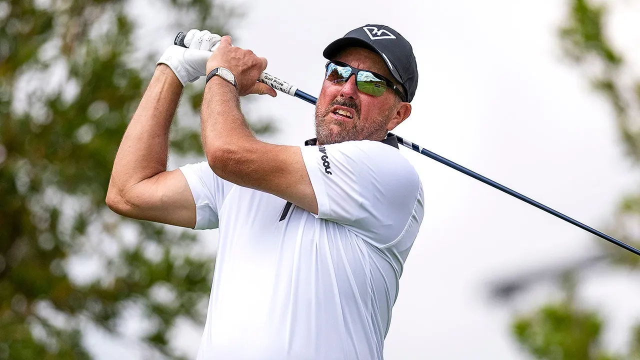 Phil Mickelson pulls out of the Masters due to a family health issue