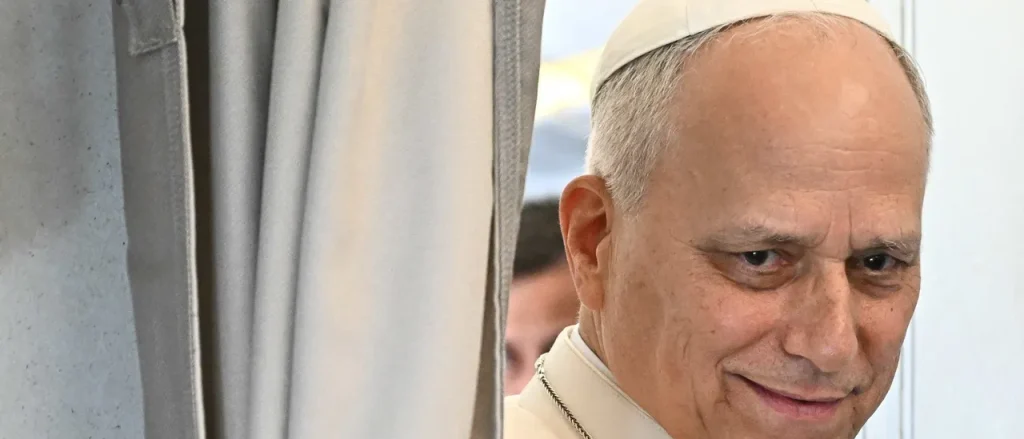 Pope Leo XIV Broadens Peace Efforts Amidst Verbal Disputes With Trump, Rejecting Media Story of Conflict