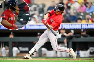 Red Sox player Jarren Duran gestures at fan following reported offensive remark