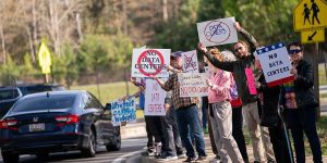 Republicans need to oppose Big Tech takeovers or risk losing elections.