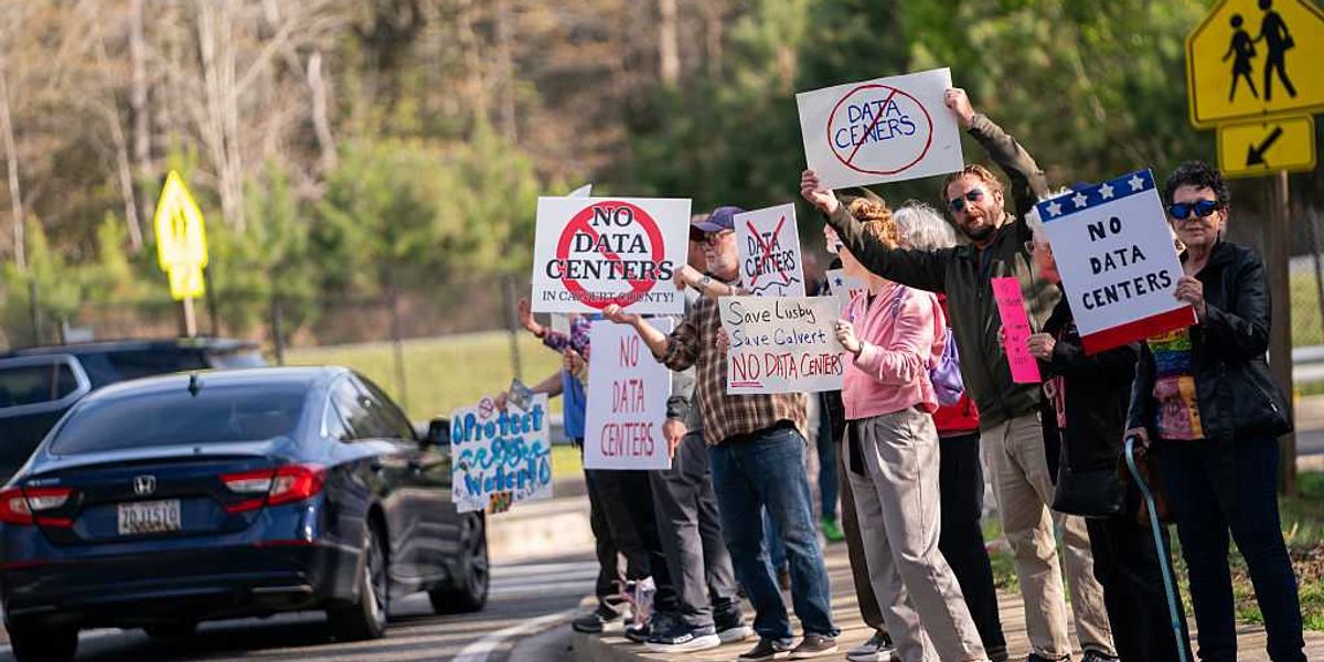 Republicans need to oppose Big Tech takeovers or risk losing elections.