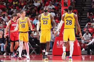 Rui Hachimura shines as Lakers go up 3-0 in series against Rockets without Luka Doncic and Austin Reaves