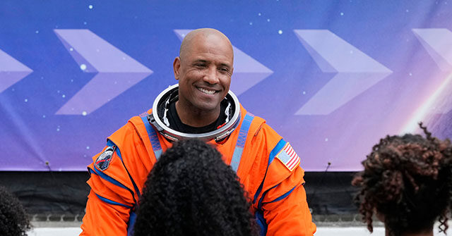 See: Astronaut Victor Glover's Daughter Honors Her Father