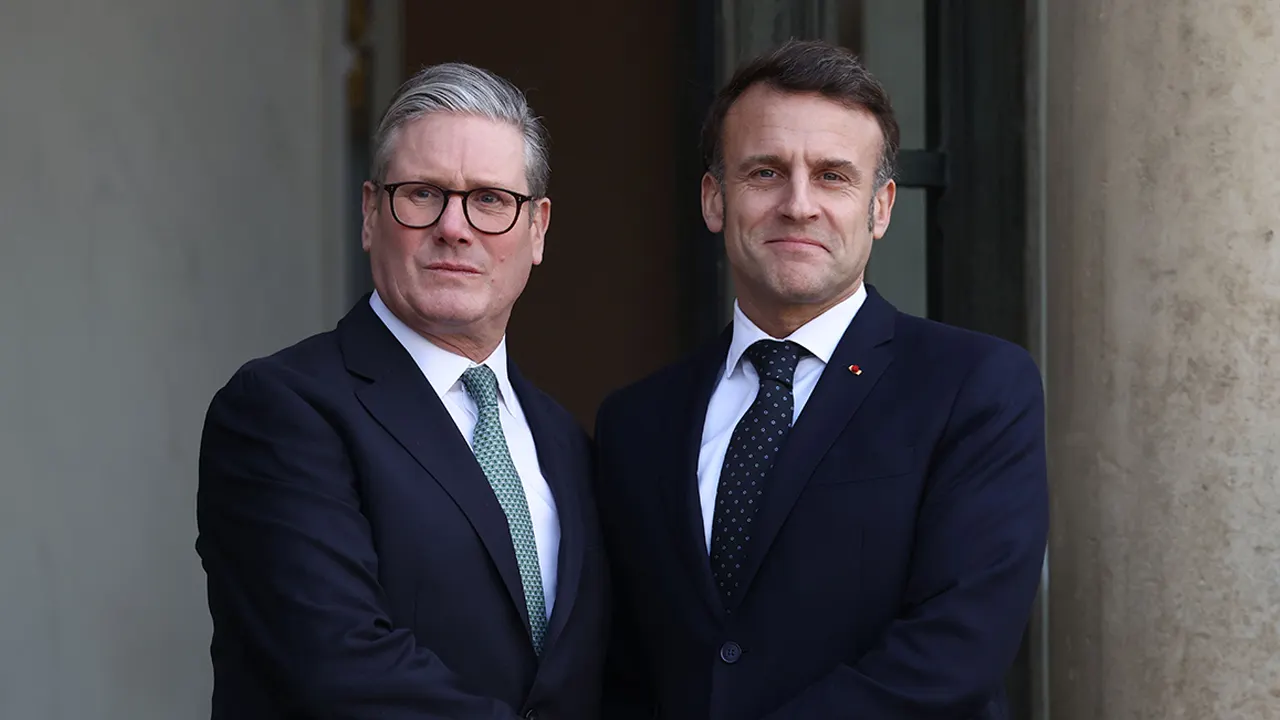 Starmer and Macron meet for UK-France summit on the Strait of Hormuz without the US
