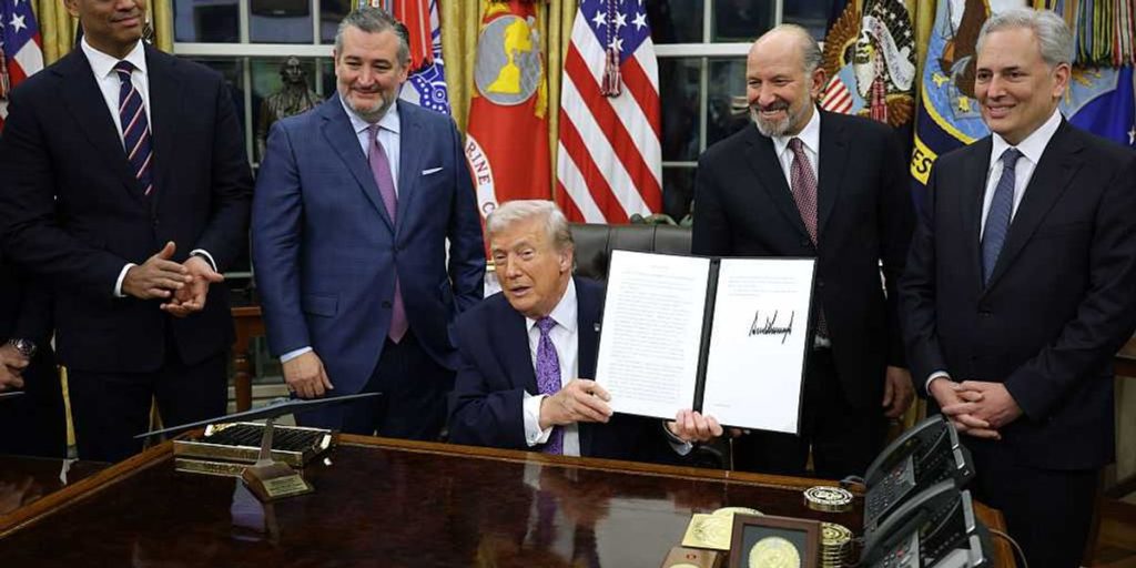 States need to collaborate with AI rather than oppose it