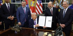 States need to collaborate with AI rather than oppose it