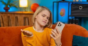 Study: AI Chatbots Promote Negative Behavior by Pleasing Users