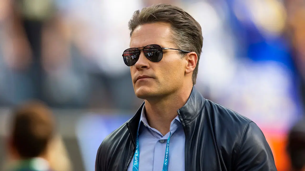 Surprising news: The on-set disagreement between Kyle Brandt and Seth Rollins was planned.