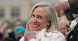 Teachers Urge Students to Encourage Parents to Support Virginia Gerrymandering Plan