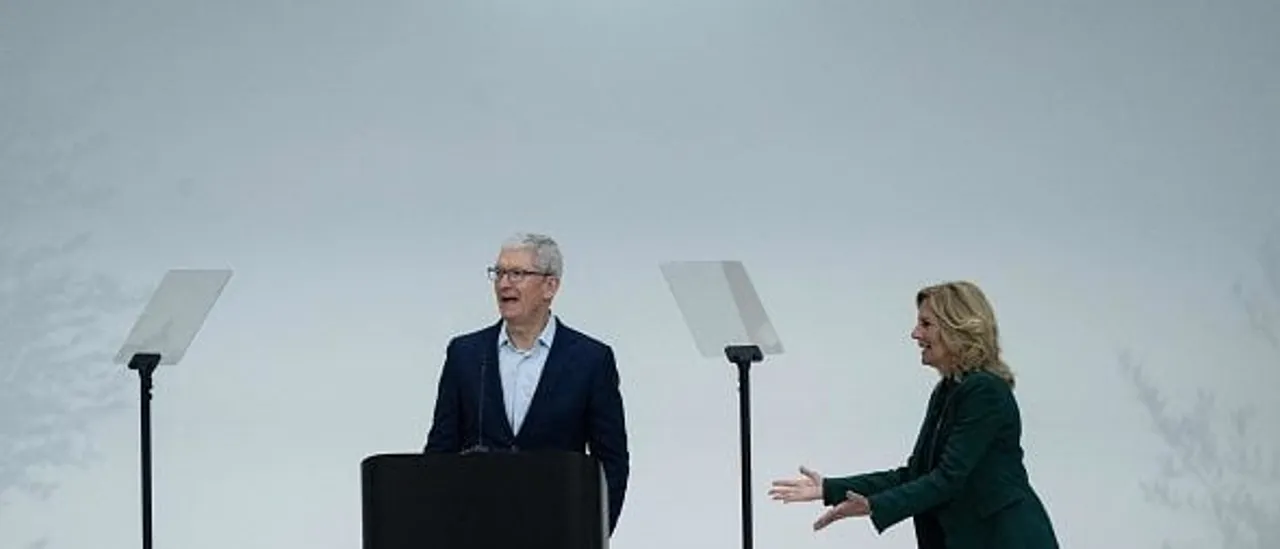 Tech Giant Moves Ahead of Unreleased Legislation, Prompting Concerns About Close Links to Politicians