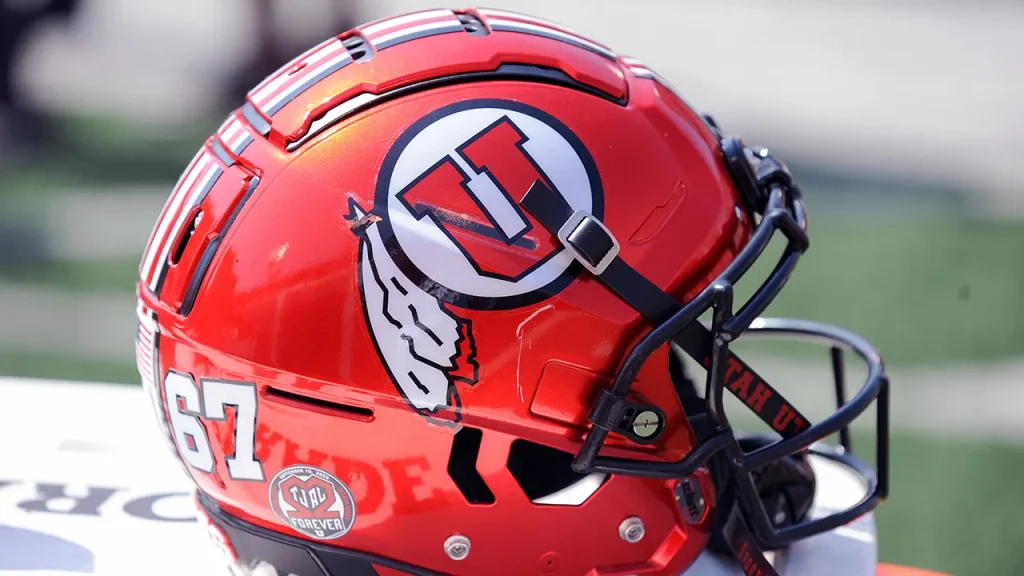 The Utah Utes possess a hidden talent at tight end that you must see to understand.