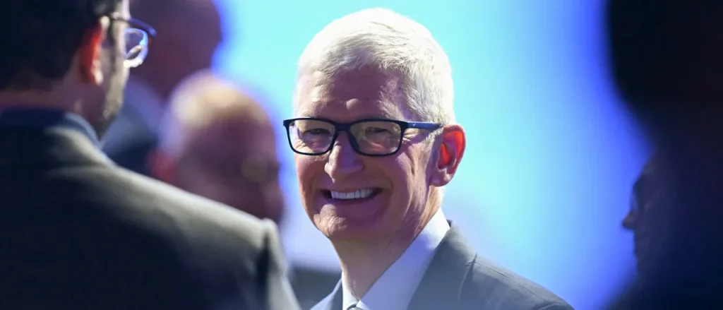 Tim Cook Reveals Departure as Apple's CEO