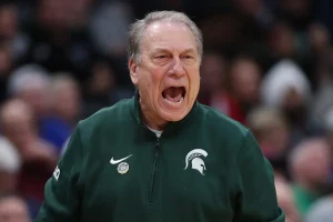 Tom Izzo from Michigan State had serious discussions about the coaching position with the Suns.