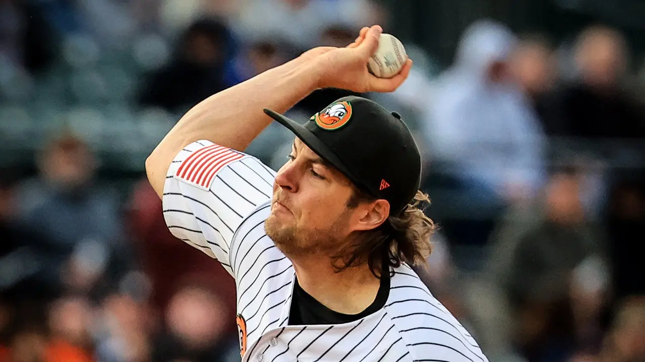 Trevor Bauer sets a record by throwing a no-hitter for the Long Island Ducks.