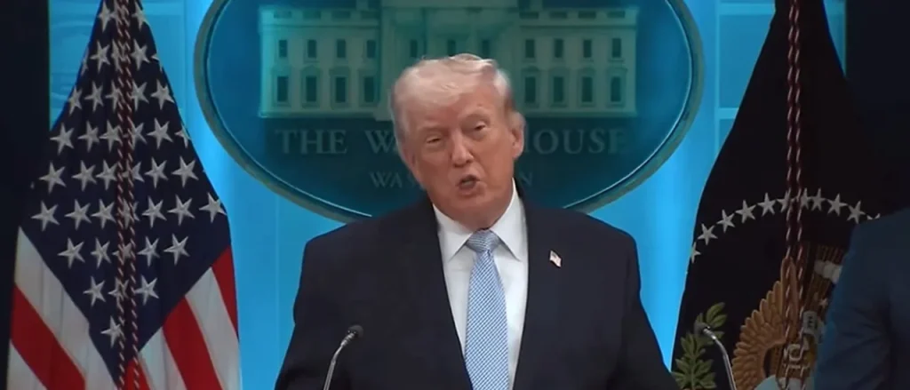 Trump Promises to Identify the 'Disturbed Individual' Behind Iran Rescue Leak, Cautions Media Could Go to Jail for Not Revealing Source