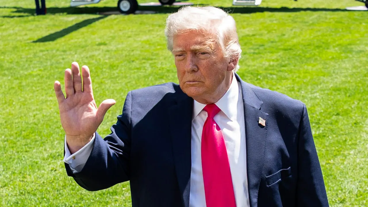 Trump says Iran is facing financial collapse due to the continuing US naval blockade.