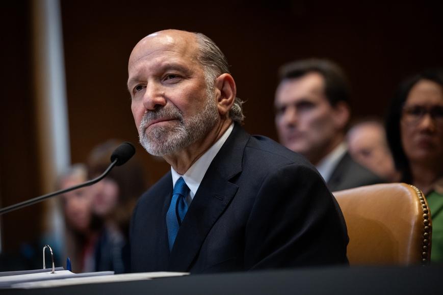 Trump’s Pay-To-Play ‘Gold Card’ Visa Receives Only 1 Approval So Far