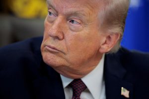 US Stock Futures Decrease Due to Trump Escalation Warnings: Market Summary