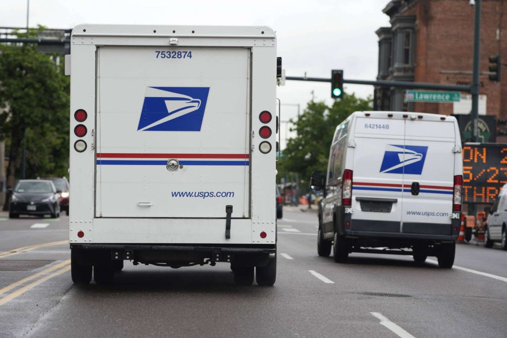 USPS halts pension plan contributions to postpone cash shortage