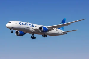United flight to French Polynesia encounters turbulence, injuring a crew member