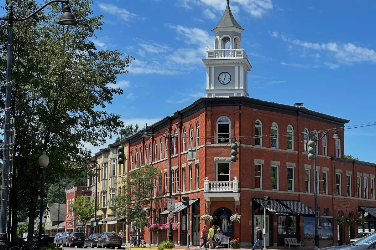 Upstate NY entrepreneur admits guilt in $50M Ponzi scheme theft