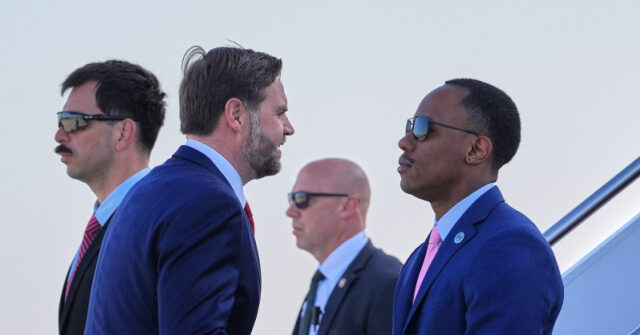 Vance Travels to Pakistan for Important Talks on Iran