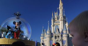 Video: Disney Parks Subtly Reintroduces 'Ladies and Gentlemen' Greeting