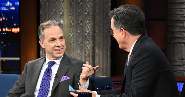 Video: Jake Tapper Gives Stephen Colbert a Pocket Square He Intends to Use to Tease Trump at WHCD